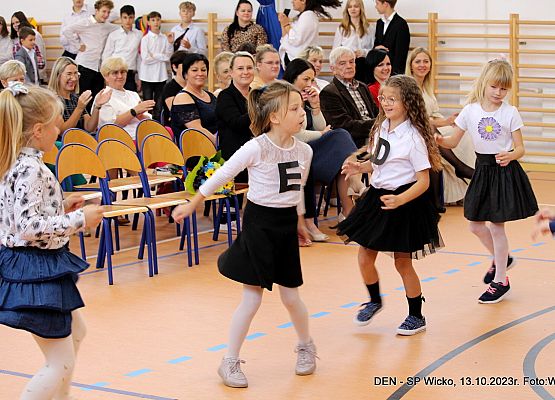 Grafika 28: Uroczystość szkolna z okazji Dnia Edukacji Narodowej