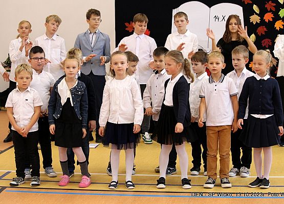 Grafika 42: Uroczystość szkolna z okazji Dnia Edukacji Narodowej