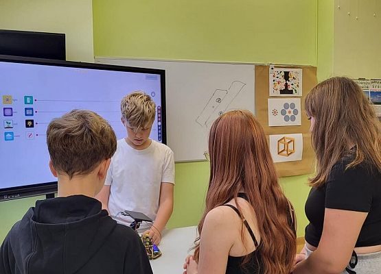 Grafika 16: Warsztaty dla uczniów Szkół Podstawowych w Szczenurzy, Maszewku i Wicku „Ekoenergetyczni - Odnawialne Źródła Energii” w ramach Festiwalu Energii