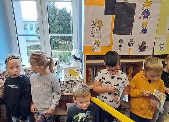 Grafika 57: Uroczystość pasowania uczniów klas pierwszych na czytelników Biblioteki Szkolnej w Wicku