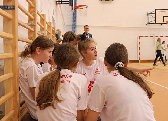 Grafika 11: Występy naszych uczniów w gminnych eliminacjach zawodów sportowych w unihokeja