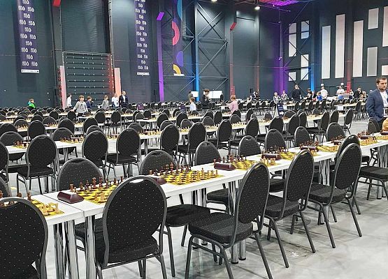 Grafika 10: Nasi uczniowie reprezentowali szkołę w Wicku podczas Szachowych Grand Prix OSE w Bydgoszczy