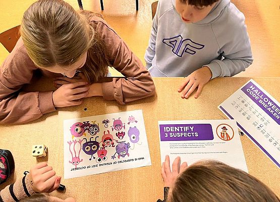 Grafika 12: "Where’s the 31st of October???" - zajęcia tematyczne z języka angielskiego