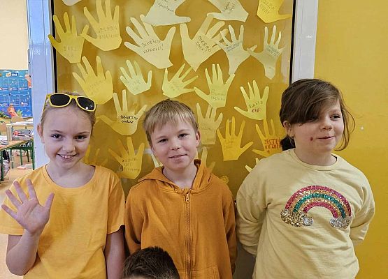 Grafika 5: Obchody Dnia Życzliwości i Pozdrowień w naszej szkole