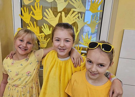 Grafika 8: Obchody Dnia Życzliwości i Pozdrowień w naszej szkole