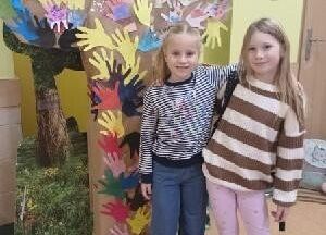 Grafika 27: Obchody Dnia Życzliwości i Pozdrowień w naszej szkole