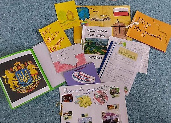 Grafika 16: Uczniowie klasy IVB poznali warsztat pracy historyka