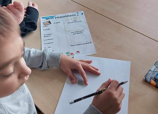 Grafika 26: Uczniowie klasy IVB poznali warsztat pracy historyka