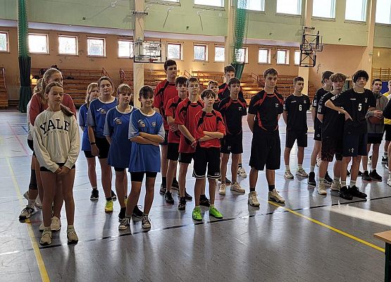 Grafika 2:  III miejsce w powiecie drużyny dziewcząt starszych SP Wicko w rozgrywkach koszykowych!