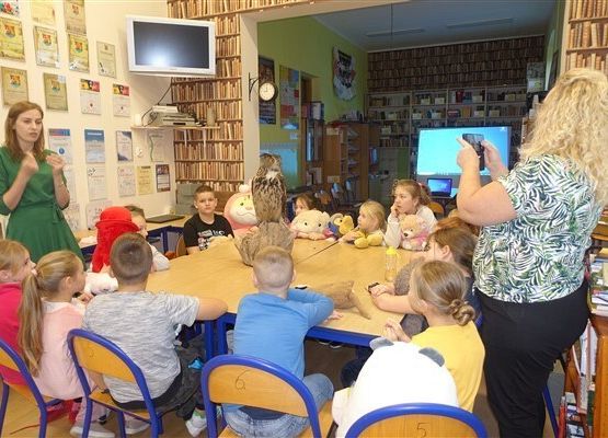Grafika 4: Ekologiczne i przyrodnicze obchody Dnia Pluszowego Misia w Bibliotece Szkolnej w Wicku