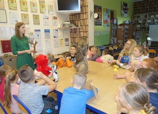 Grafika 6: Ekologiczne i przyrodnicze obchody Dnia Pluszowego Misia w Bibliotece Szkolnej w Wicku