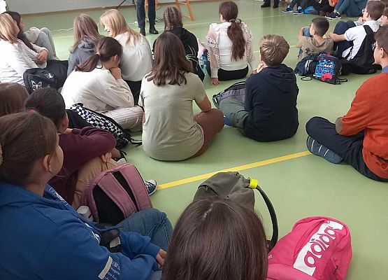 Grafika 2: Spotkanie z policjantami, 29.11.2023