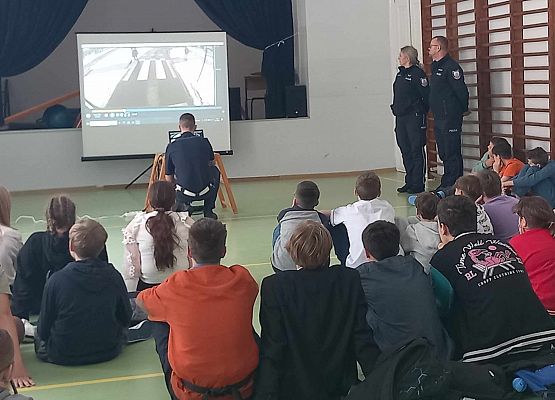 Grafika 4: Spotkanie z policjantami, 29.11.2023