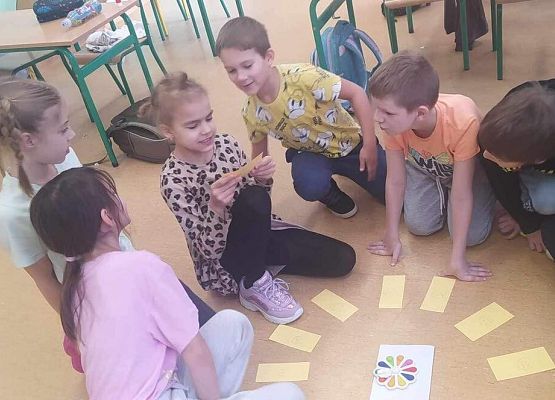 Grafika 3: Andrzejki w klasie IIA