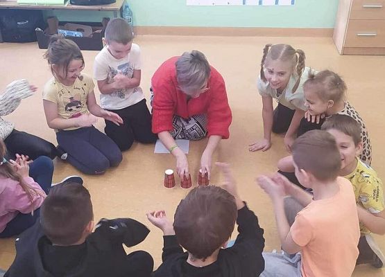 Grafika 7: Andrzejki w klasie IIA