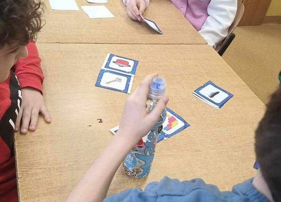 Grafika 21: Świetlicowe wróżby andrzejkowe