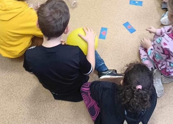 Grafika 22: Świetlicowe wróżby andrzejkowe