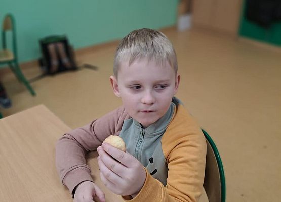 Grafika 8: Andrzejki w klasie Ia