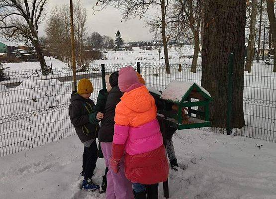 Grafika 14: Nasi uczniowie odwiedzili Ptasie Miasteczko przed szkołą