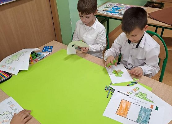 Grafika 6: Klasa Ia bierze udział w Ogólnopolskim Projekcie "Europa i Ja"