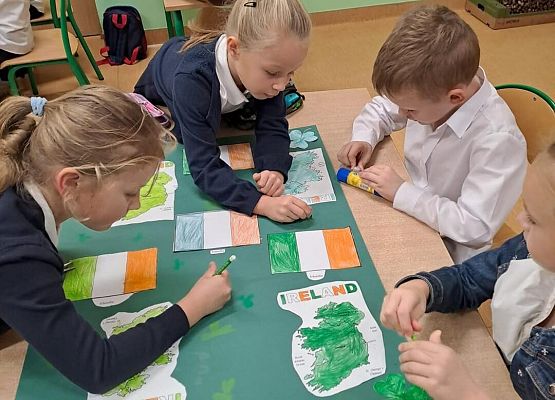 Grafika 7: Klasa Ia bierze udział w Ogólnopolskim Projekcie "Europa i Ja"