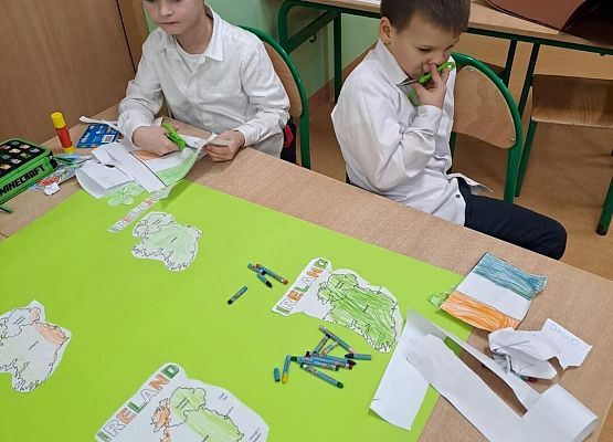 Grafika 8: Klasa Ia bierze udział w Ogólnopolskim Projekcie "Europa i Ja"