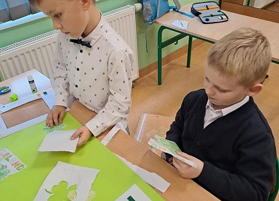 Grafika 27: Klasa Ia bierze udział w Ogólnopolskim Projekcie "Europa i Ja"