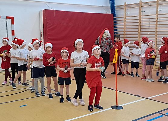 Grafika 6: Turniej Mikołajkowy klas I-III SP Wicko