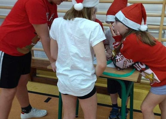 Grafika 11: Turniej Mikołajkowy klas I-III SP Wicko