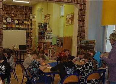 Grafika 2: „Historia Polski w obrazach Jana Matejki" - wystawa i zajęcia historyczne w Bibliotece Szkolnej w Wicku w ramach obchodów Roku Matejki w Polsce