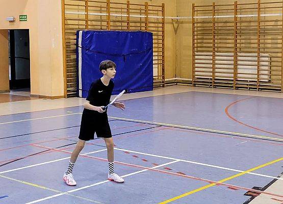 Grafika 9: Super występ naszych uczniów w świątecznym turnieju badmintona w Łebie!