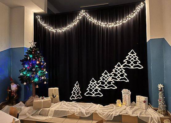 Grafika 5: Mikołajkowe Spotkanie w SP Wicko, 15 grudnia 2023