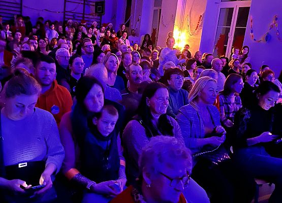 Grafika 12: Mikołajkowe Spotkanie w SP Wicko, 15 grudnia 2023