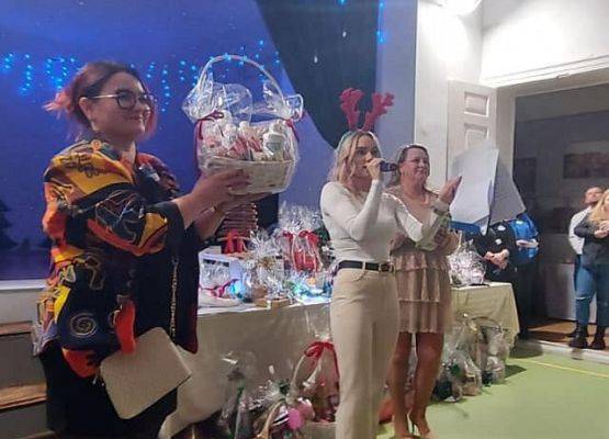 Grafika 28: Mikołajkowe Spotkanie w SP Wicko, 15 grudnia 2023