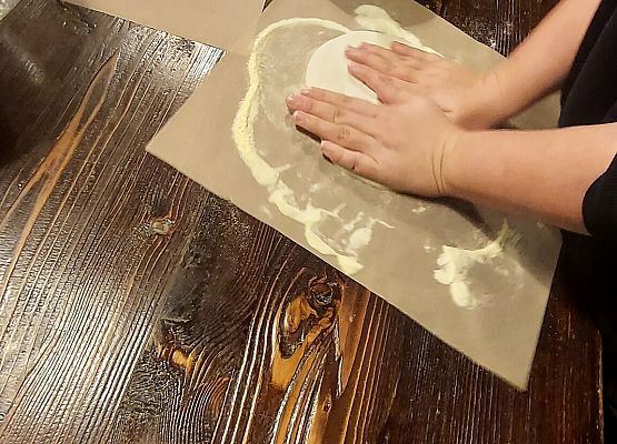 Grafika 7: Pizzę z… kręgielnią  proszę!