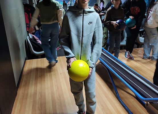 Grafika 16: Pizzę z… kręgielnią  proszę!