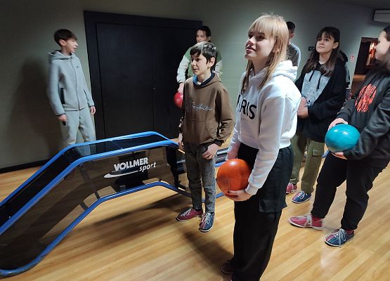 Grafika 17: Pizzę z… kręgielnią  proszę!