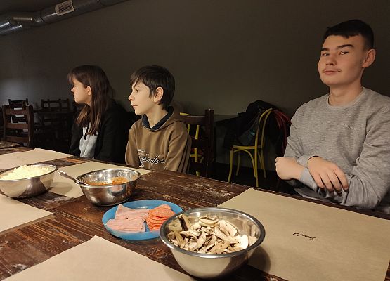 Grafika 30: Pizzę z… kręgielnią  proszę!