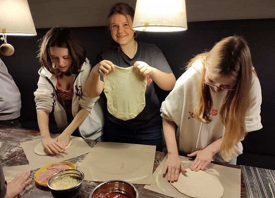 Grafika 38: Pizzę z… kręgielnią  proszę!