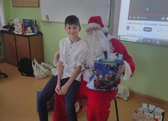 Grafika 6: Klasowa wigilia w IVB