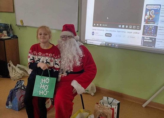 Grafika 20: Klasowa wigilia w IVB