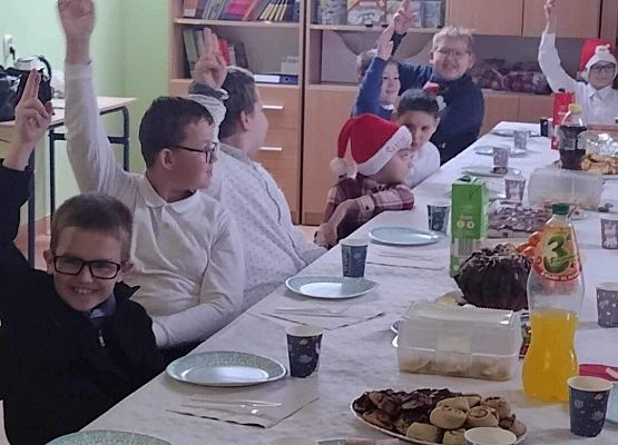 Grafika 21: Klasowa wigilia w IVB