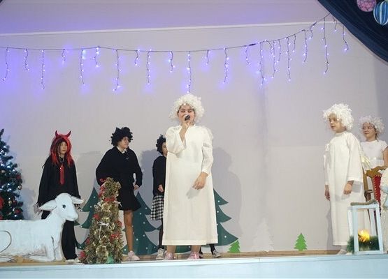 Grafika 15: Szkolne jasełka