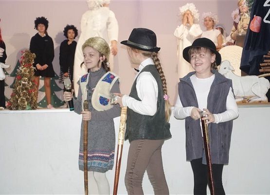 Grafika 16: Szkolne jasełka