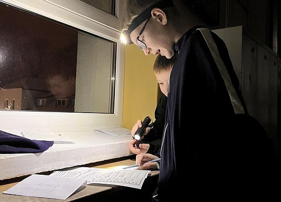 Grafika 14: Zimowa nocka w szkole z klasą IVB