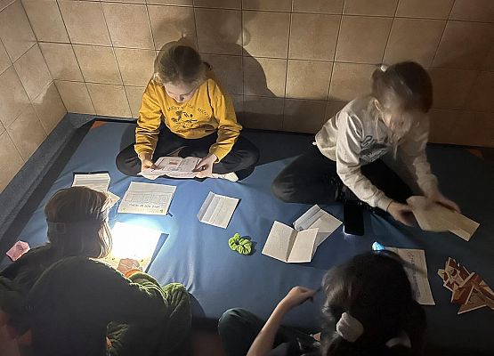 Grafika 19: Zimowa nocka w szkole z klasą IVB