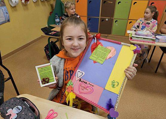 Grafika 1: Życzenia z okazji Dnia Babci i Dziadka od naszych uczniów