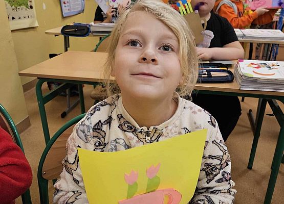 Grafika 3: Życzenia z okazji Dnia Babci i Dziadka od naszych uczniów