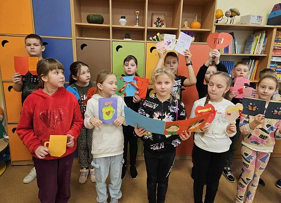 Grafika 8: Życzenia z okazji Dnia Babci i Dziadka od naszych uczniów