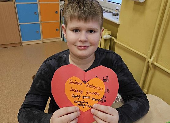 Grafika 10: Życzenia z okazji Dnia Babci i Dziadka od naszych uczniów